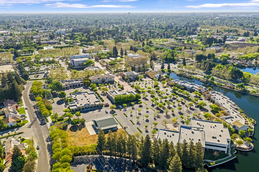 More Photos Of 3404 Shadowbrook Dr, Stockton Storefront Retail Office For Sale