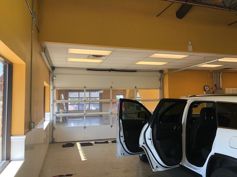 More Photos Of 2415 Maple Ave, Zanesville Carwash For Sale