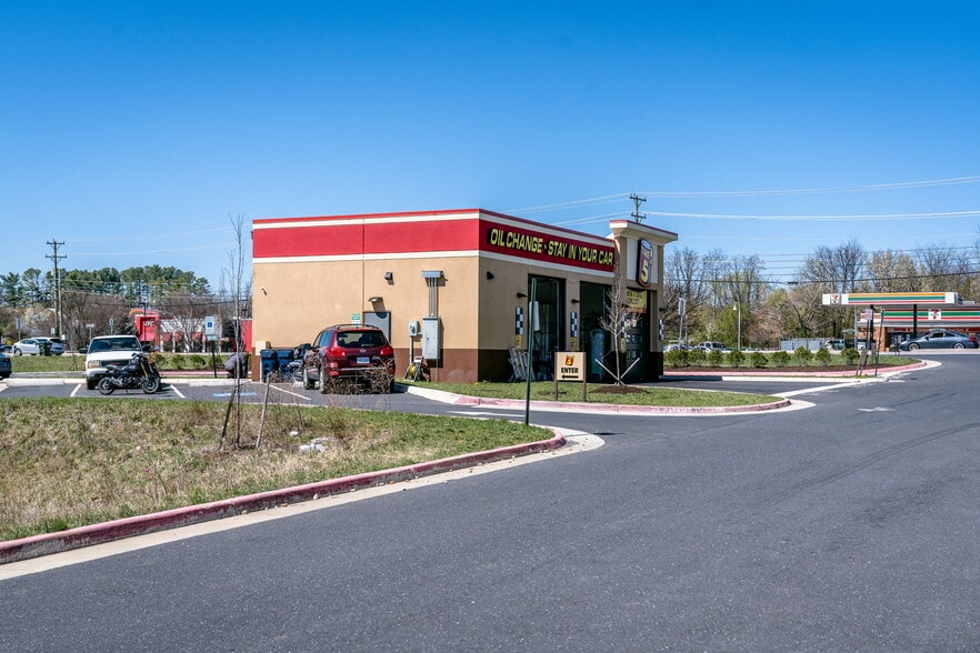 Primary Photo Of 2000 Rosser Ave, Waynesboro Auto Repair For Sale