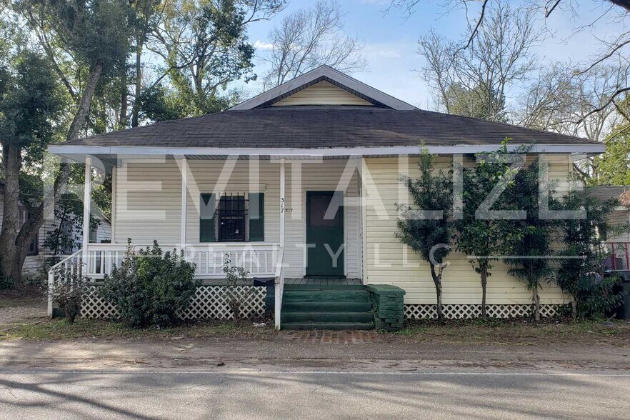 More Photos Of Downtown, Mobile Specialty For Sale