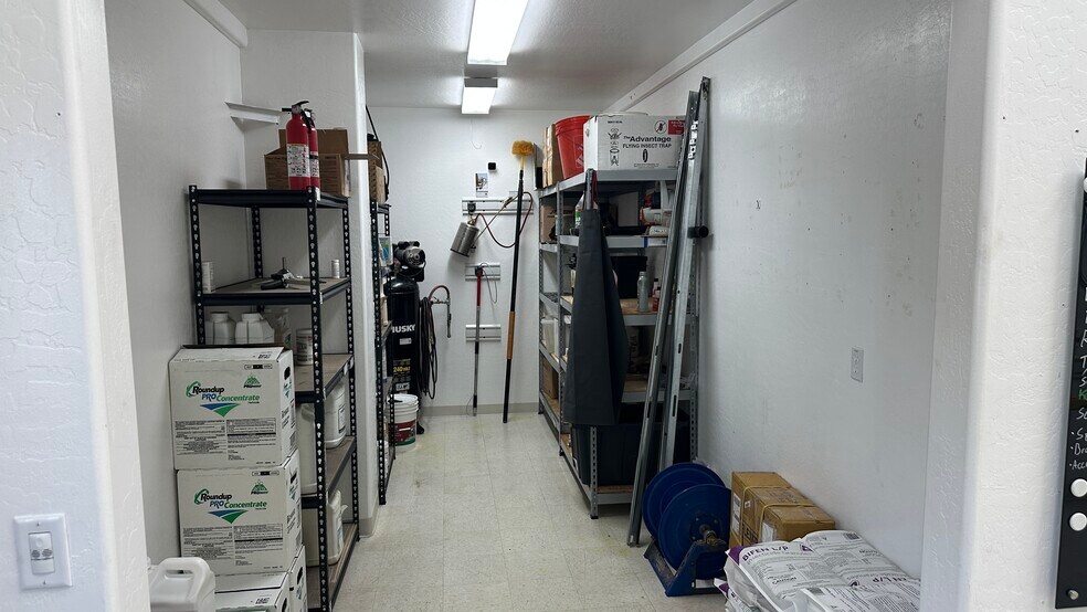 More Photos Of 3700 Industrial Loop, Show Low Manufacturing For Sale