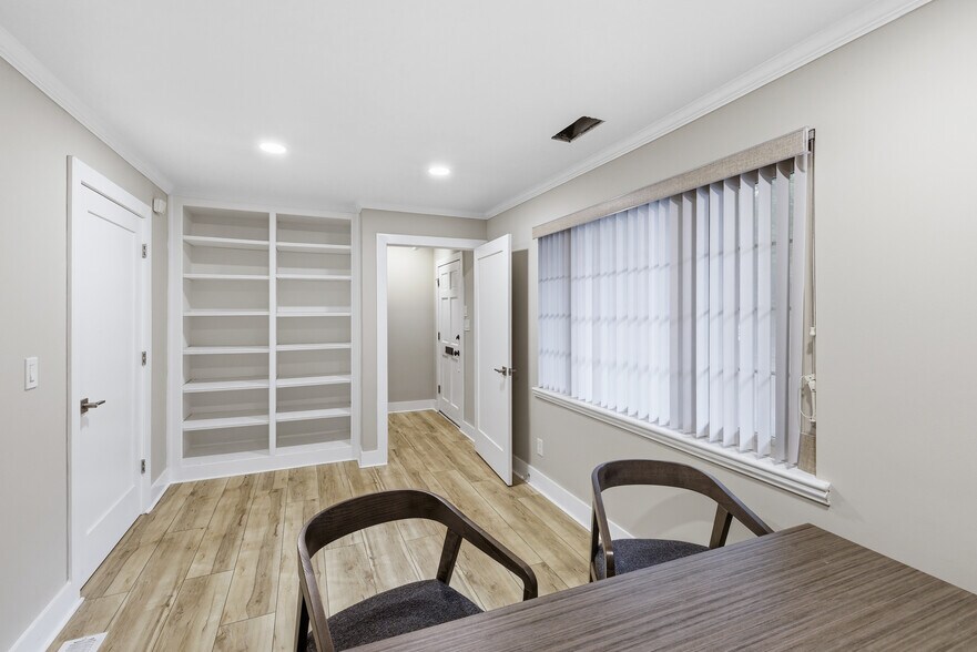 More Photos Of 4651 Roswell Rd NE, Atlanta Medical For Lease