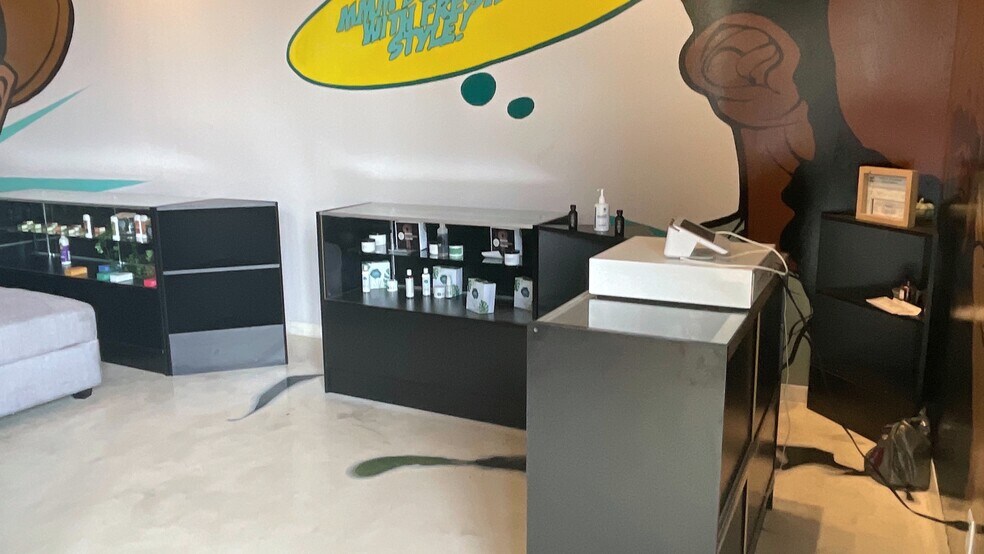 More Photos Of 546 W Compton Blvd, Compton Restaurant For Sale