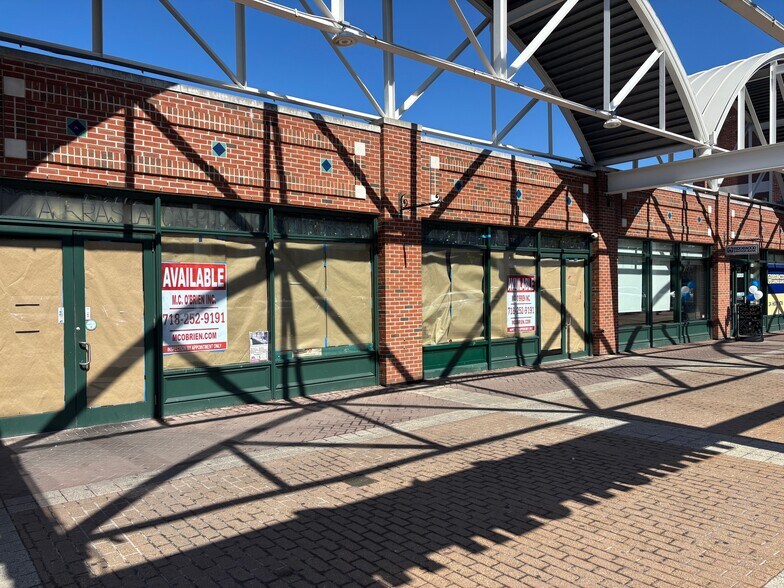 Primary Photo Of 43-02 Ditmars Blvd, Astoria Unknown For Lease