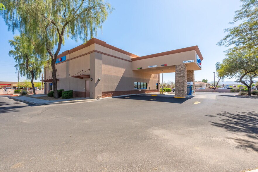 More Photos Of 7510 W Lower Buckeye Rd, Phoenix Freestanding For Lease
