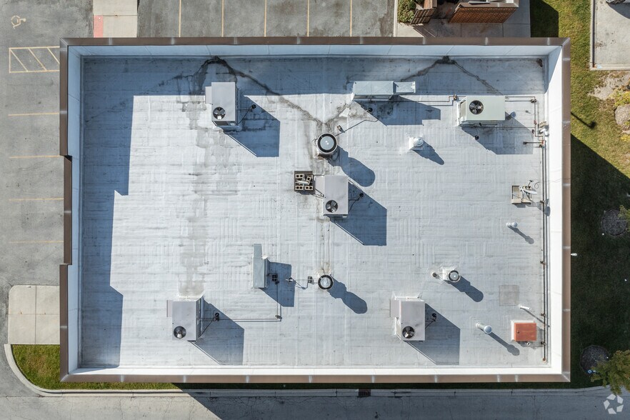 More Photos Of 2830 Mannheim Rd, Franklin Park Storefront For Sale