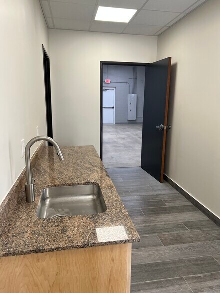 More Photos Of 13731-13745 Omega Dr, Farmers Branch Light Distribution For Lease