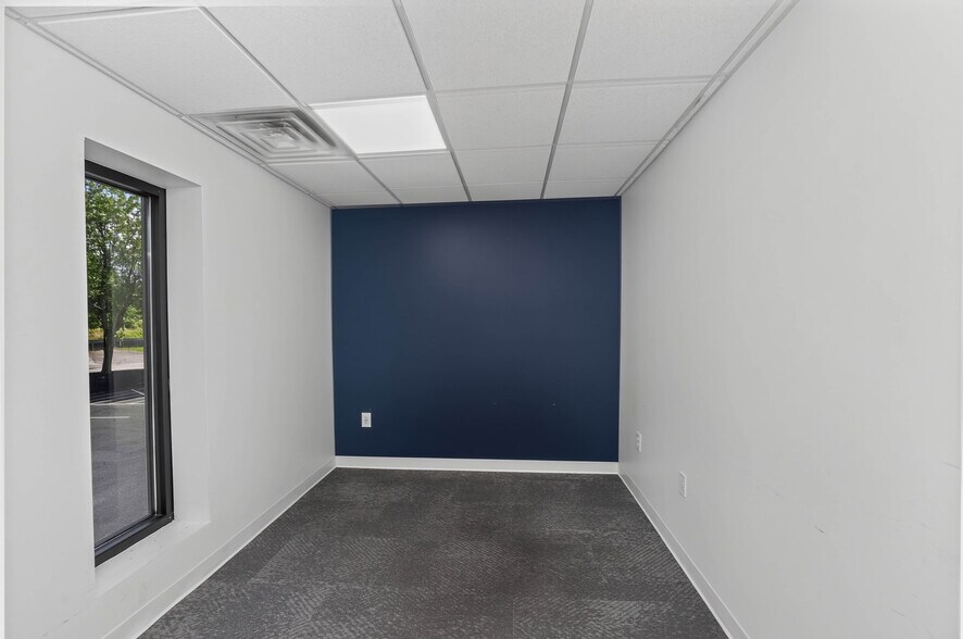 More Photos Of 2765 S Main St, Kennesaw Storefront For Lease