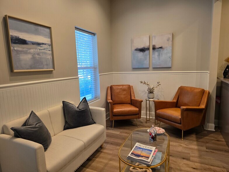 More Photos Of 181 Bluffton Rd, Bluffton Office For Lease