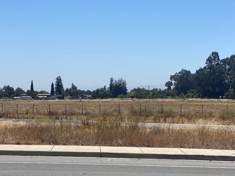 More Photos Of Tennant Ave, Morgan Hill Land For Sale