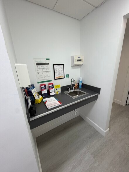 More Photos Of 7765 SW 87th Ave, Miami Medical For Sale