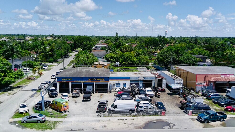 More Photos Of 777 W Mowry Dr, Homestead Service For Sale