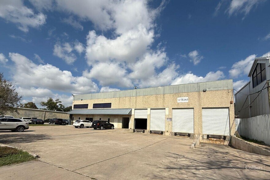 More Photos Of 1239 W. 20th St. & 1225 W. 20th St, Houston Land For Sale