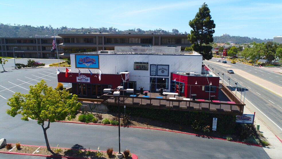 More Photos Of 5373 Mission Center Rd, San Diego Restaurant For Lease