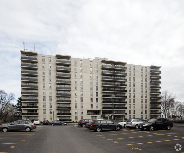 More Photos Of 5166-5170 Lakeshore Rd, Burlington Apartments For Sale
