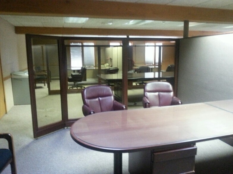 More Photos Of 7019 E Dominick St, Rome Auto Dealership For Lease