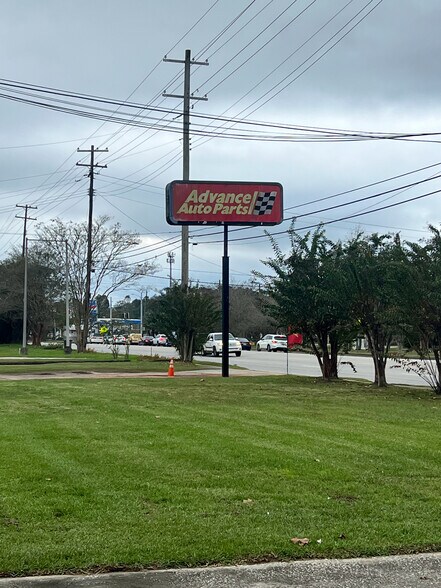 More Photos Of 3009 Dauphin Island Pky, Mobile Freestanding For Lease