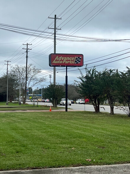 More Photos Of 3009 Dauphin Island Pky, Mobile Freestanding For Lease