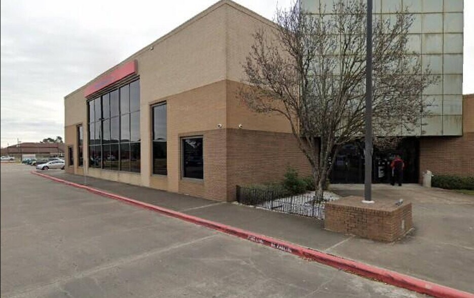 More Photos Of 4000 Garth Rd, Baytown Medical For Sale