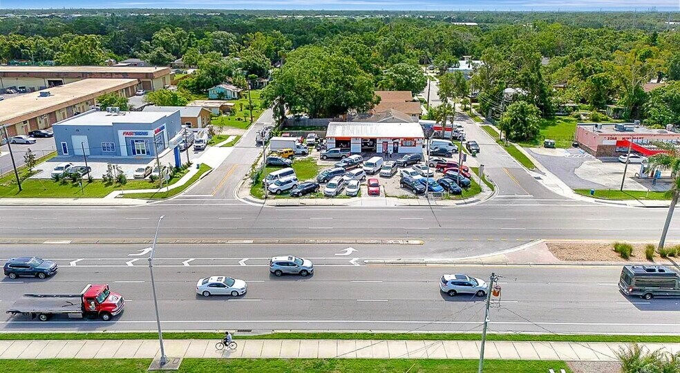 More Photos Of 3000 N Washington Blvd, Sarasota Auto Dealership For Sale