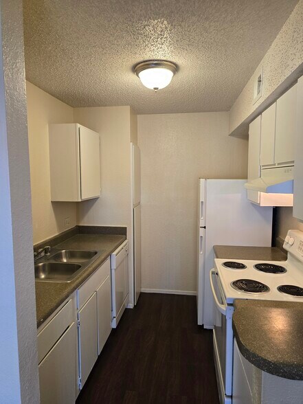 More Photos Of 3001 N Midland Dr, Midland Apartments For Sale