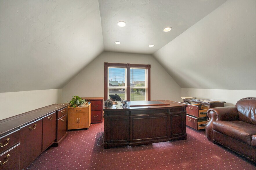 More Photos Of 125 S Quincy St, Green Bay Office For Sale