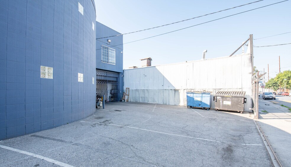 More Photos Of 800-808 E 29th St, Los Angeles Warehouse For Sale