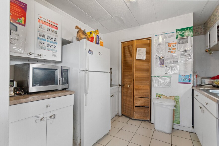 More Photos Of 1781 NW 152nd Ter, Opa-locka Daycare Center For Sale
