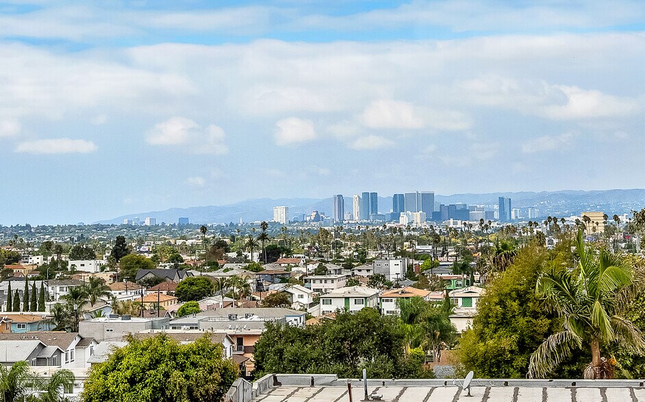 More Photos Of 4701 Saturn St, Los Angeles Multifamily For Sale