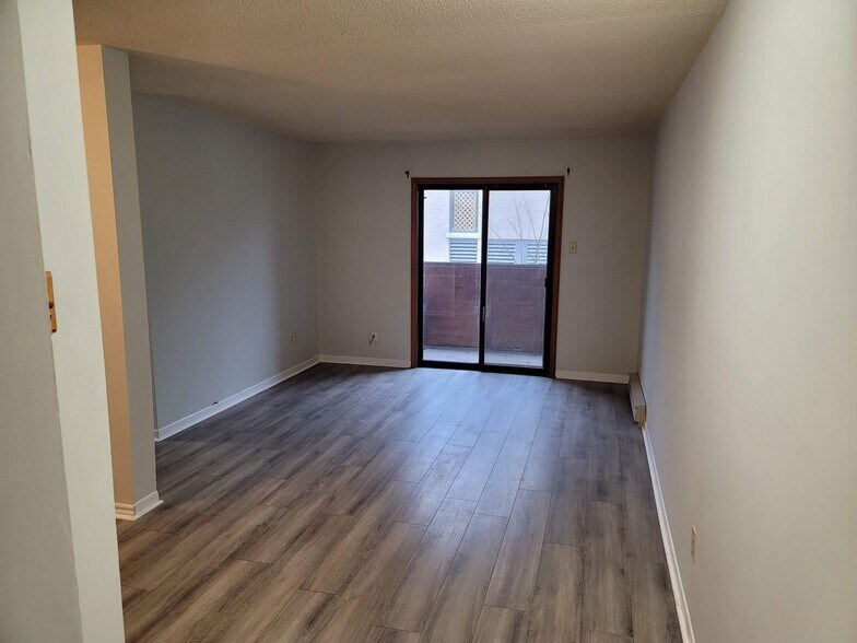 More Photos Of 71 Victoria St, Aurora Apartments For Sale