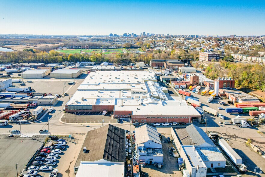More Photos Of 35 Obrien St, Kearny Manufacturing For Lease
