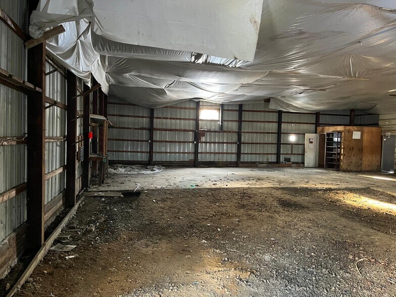 More Photos Of 832 Trexlertown Rd, Breinigsville Warehouse For Sale