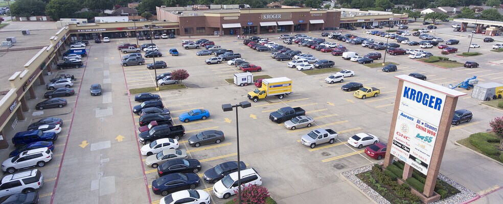 More Photos Of 2101-2113 Harwood Rd, Bedford Unknown For Lease