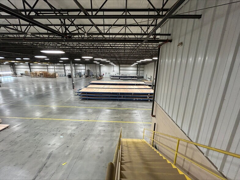 More Photos Of 7805 SR-9 Plant 220, Howe Industrial For Sale