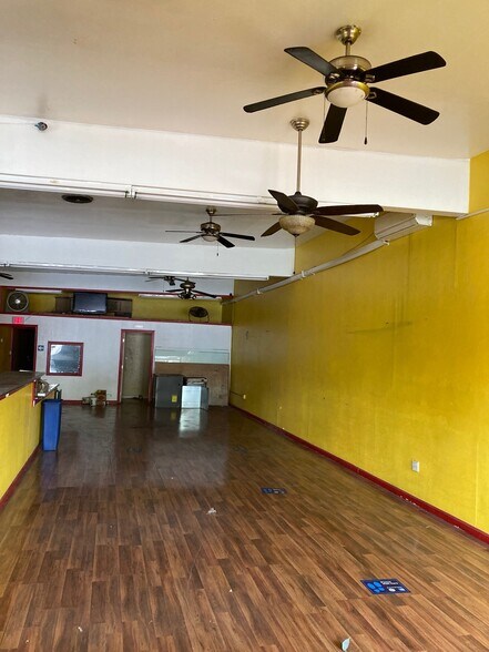 More Photos Of 29587 Mission Blvd, Hayward Storefront For Lease