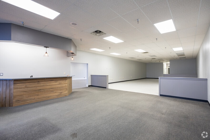 More Photos Of 1109 E State St, Cheboygan Unknown For Lease