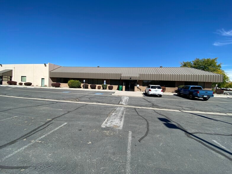 More Photos Of 1201 Corporate Blvd, Reno Office For Lease