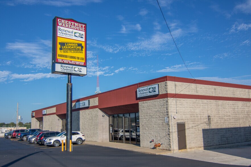 More Photos Of 3045 E Chestnut Expy, Springfield Unknown For Lease