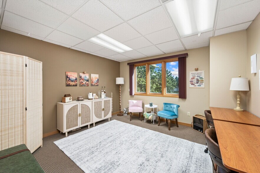 More Photos Of 1429 W 29th St, Loveland Office For Sale
