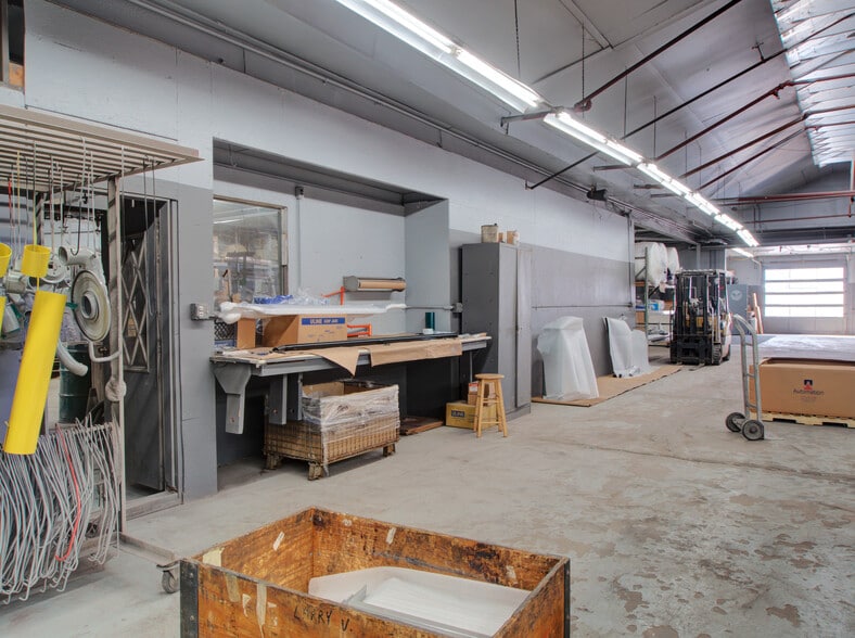 More Photos Of 56 Clarendon Ave, Kingston Warehouse For Sale