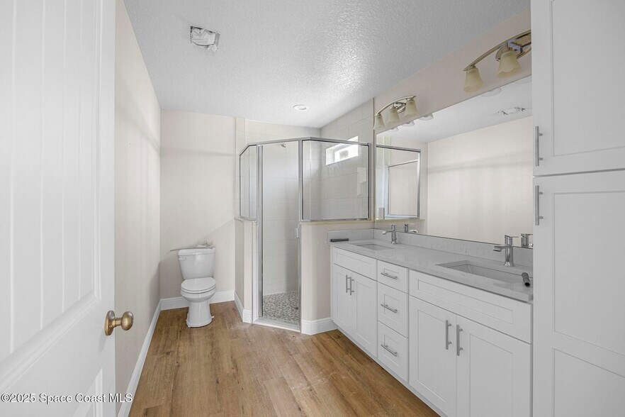 More Photos Of 207 HIDDEN WOODS PL, Melbourne Apartments For Sale