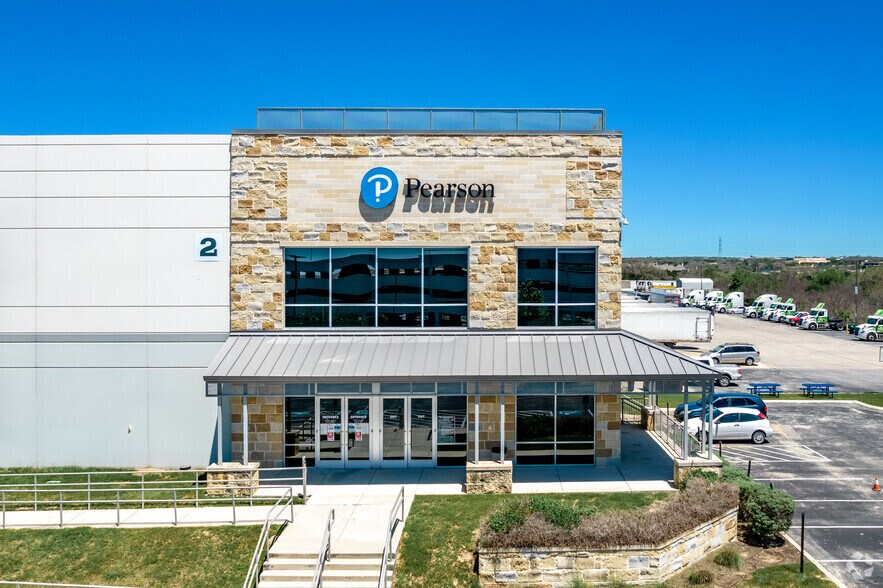 More Photos Of 19500 Bulverde Rd, San Antonio Distribution For Lease