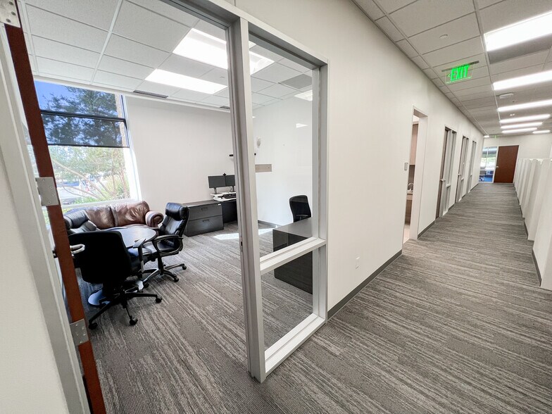 More Photos Of 6301 Holiday Hill Rd, Midland Office For Lease