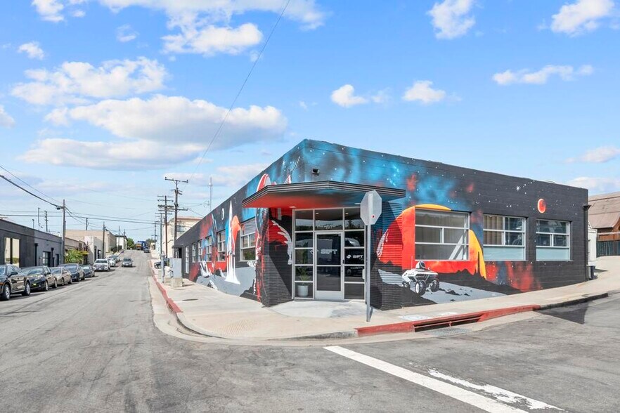 More Photos Of 201 Arena St, El Segundo Office For Lease