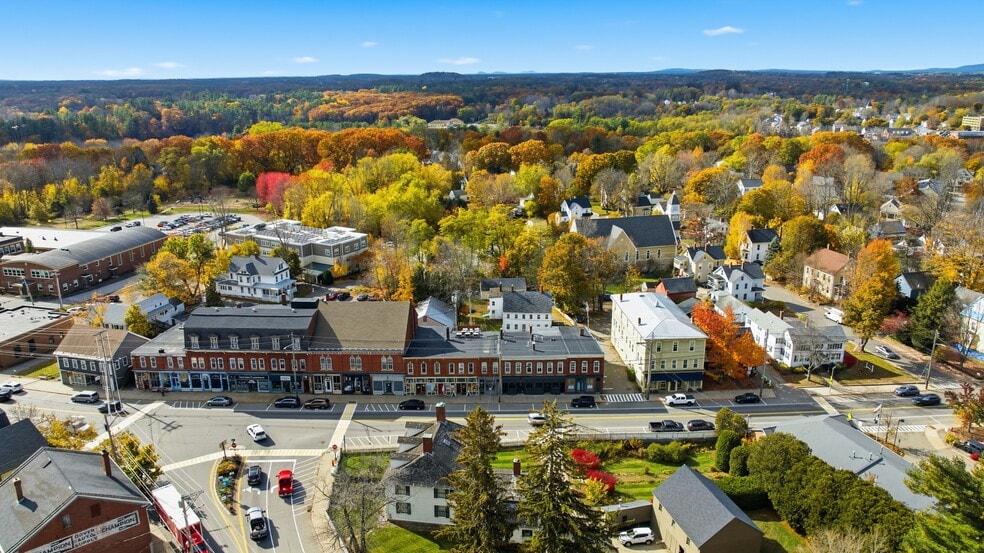 More Photos Of 275 Main St, South Berwick Storefront For Sale