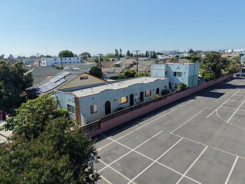 More Photos Of 517 W 42nd Plz, Los Angeles Apartments For Sale