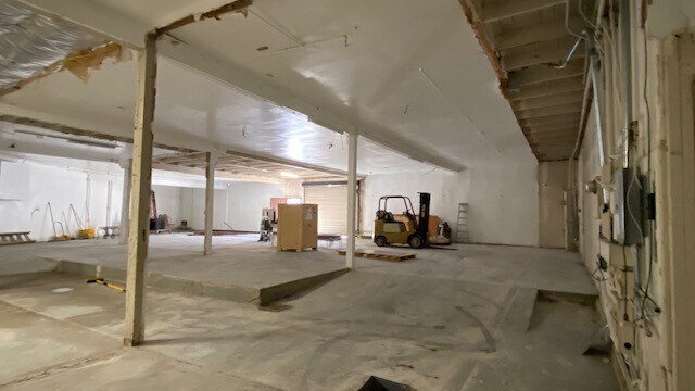 More Photos Of 3000 Hyde Park Blvd, Los Angeles Warehouse For Lease