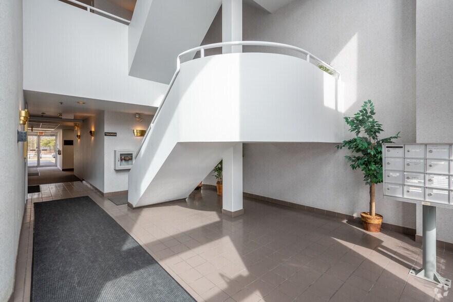 More Photos Of 50 Salem St, Lynnfield Coworking Space