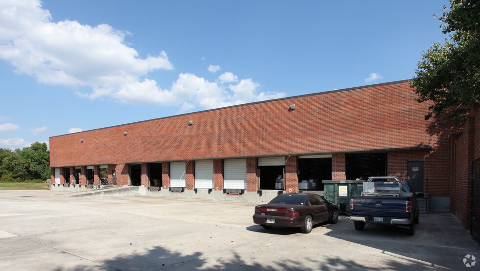 More Photos Of 8003 Westside Industrial Dr, Jacksonville Warehouse For Lease