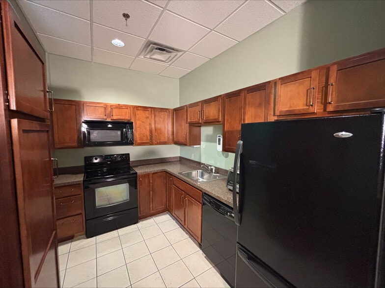 More Photos Of 61-63 Cedar Ave, East Greenwich Medical For Sale
